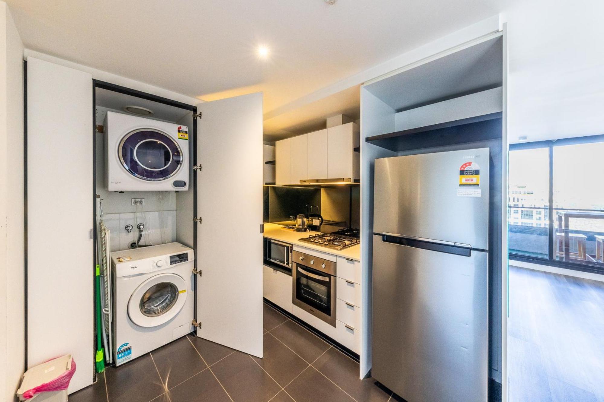 Aura2107, 2 Bedroom Apartment With Balcony, Stunning Yarra River And City Views Melbourne Bagian luar foto